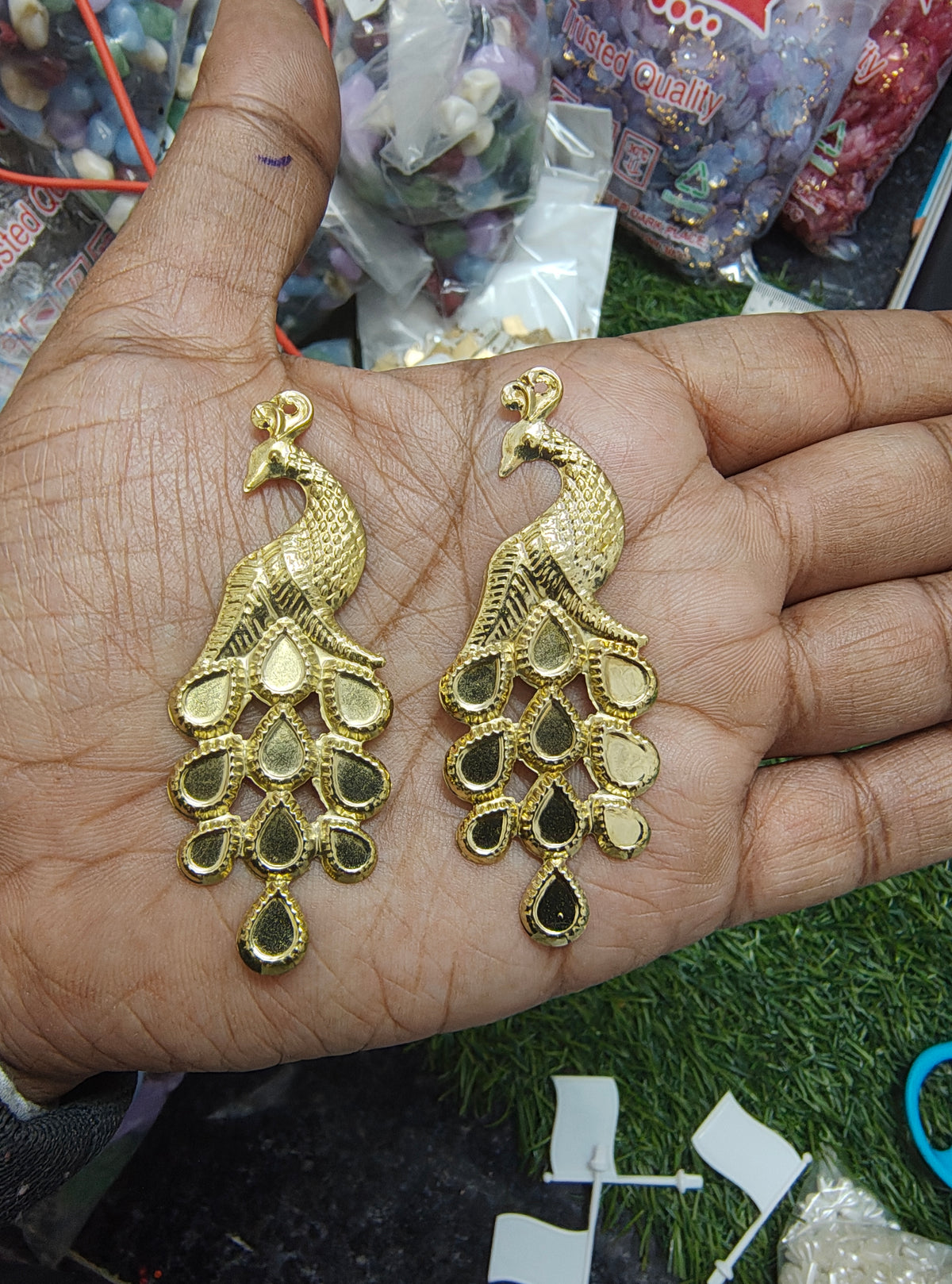 Light weight metal peacock charm ( MTC7028 )