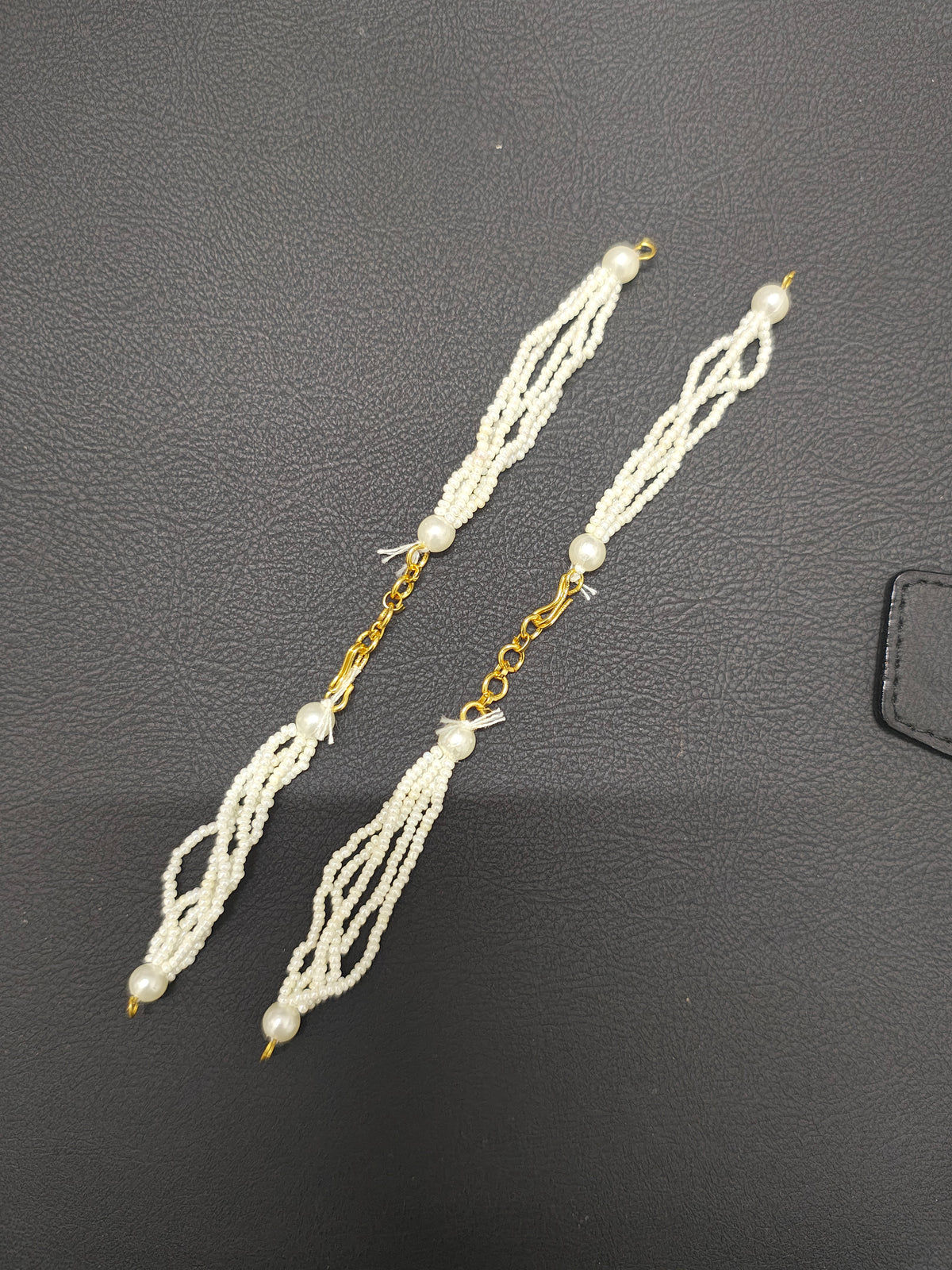 White beads bracelet hook (JF1039)