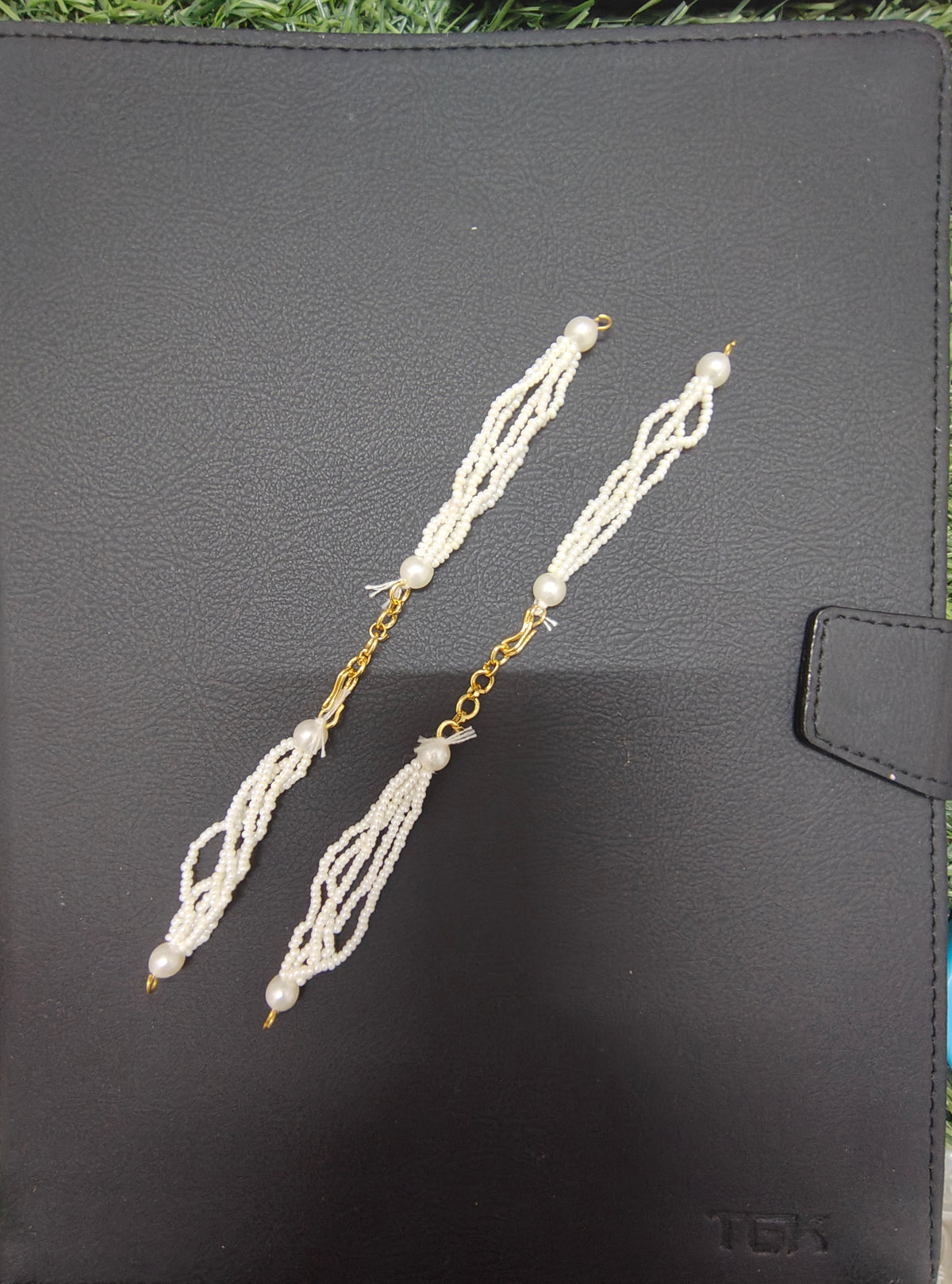 White beads bracelet hook (JF1039)