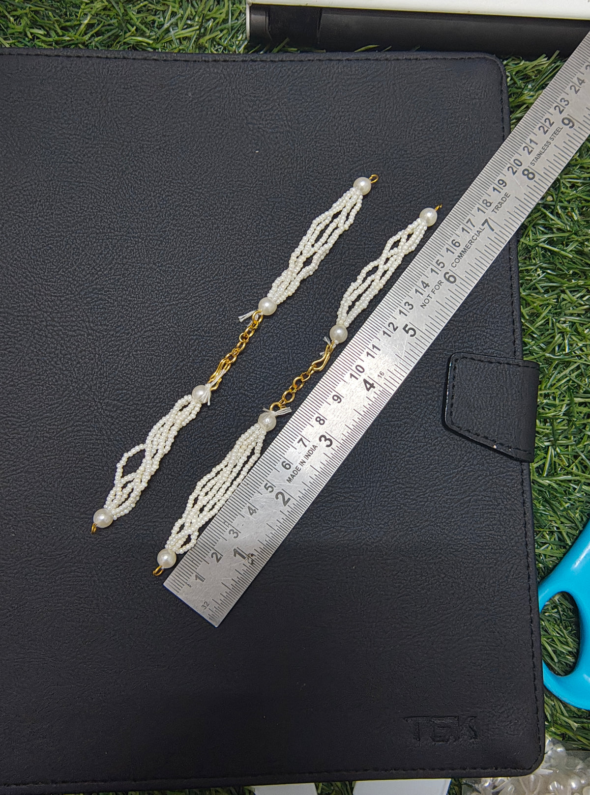 White beads bracelet hook (JF1039)