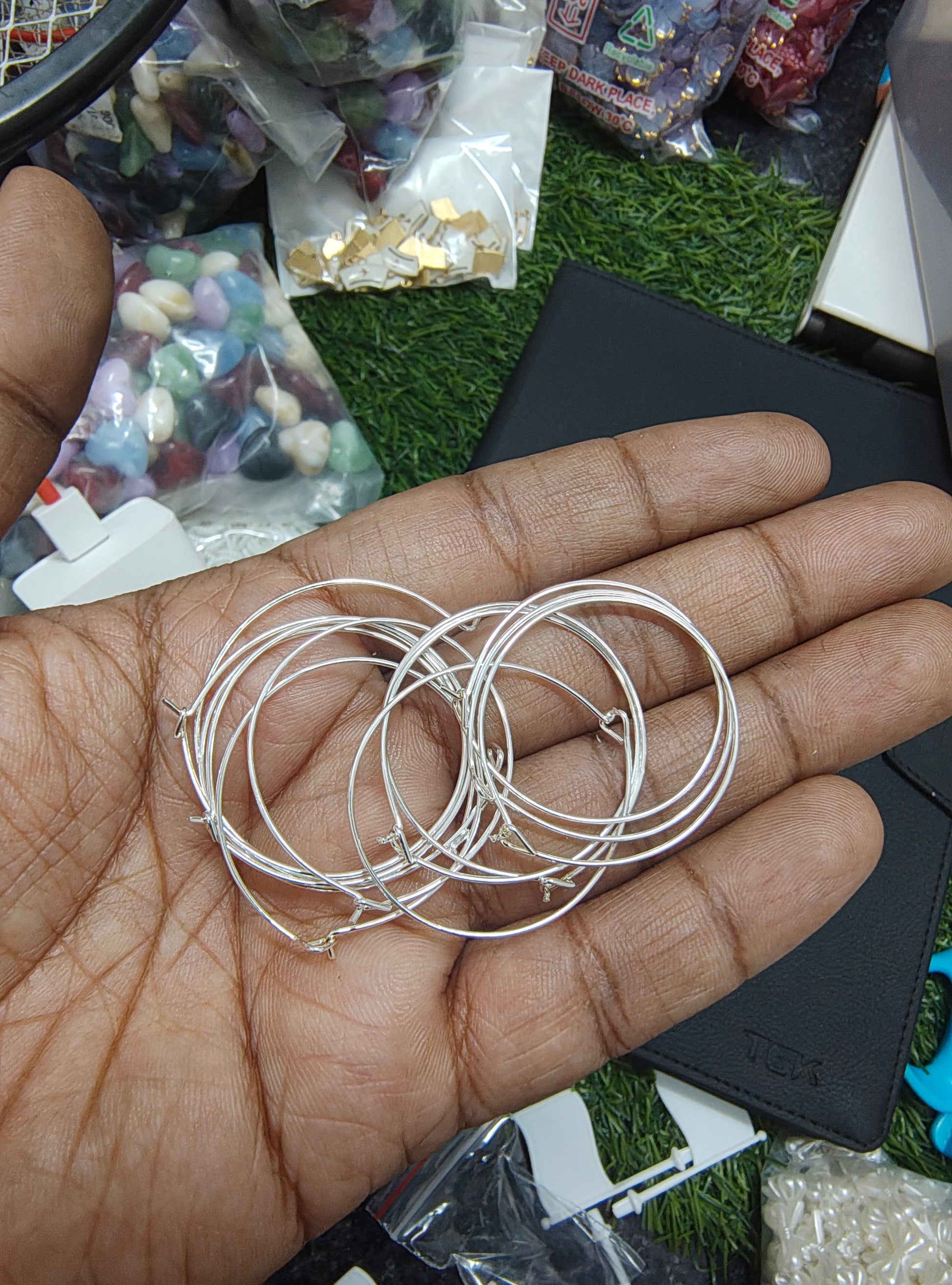 28mm wire hoop earrings silver