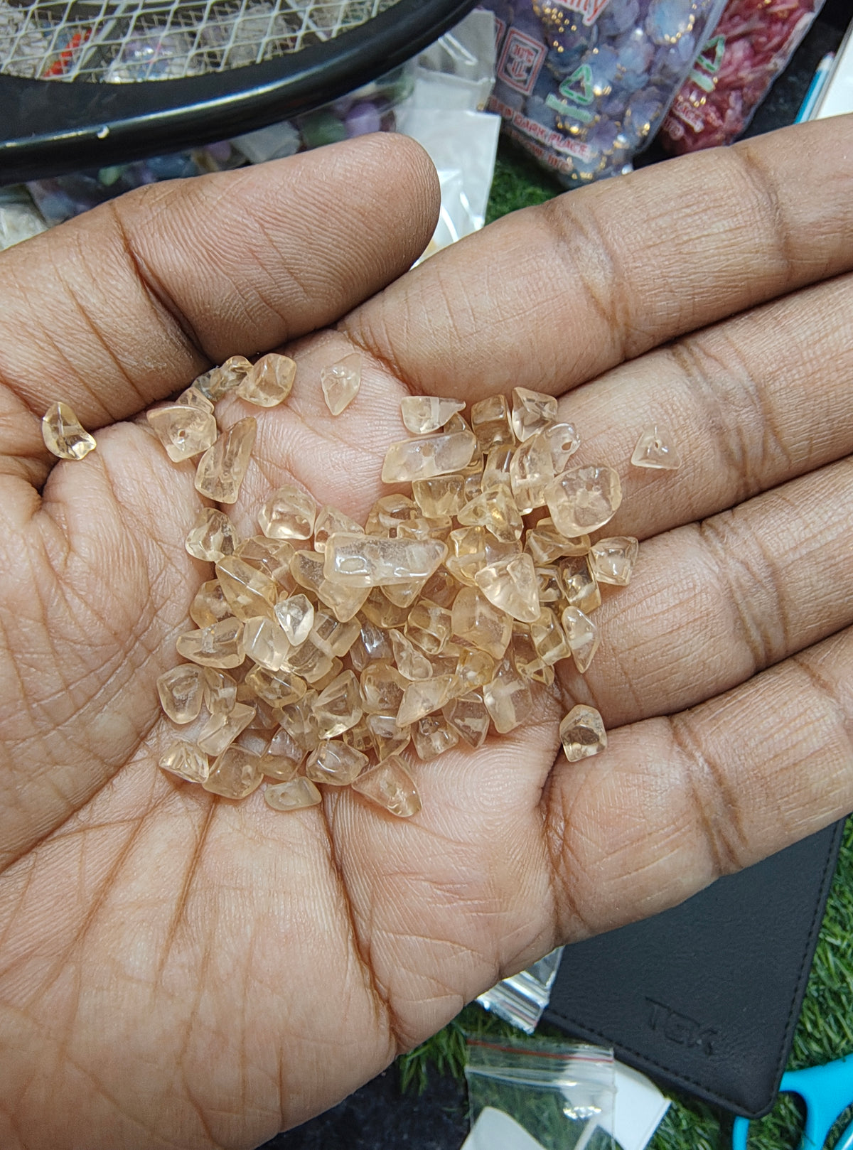 Glass chip beads ( GB4027 )
