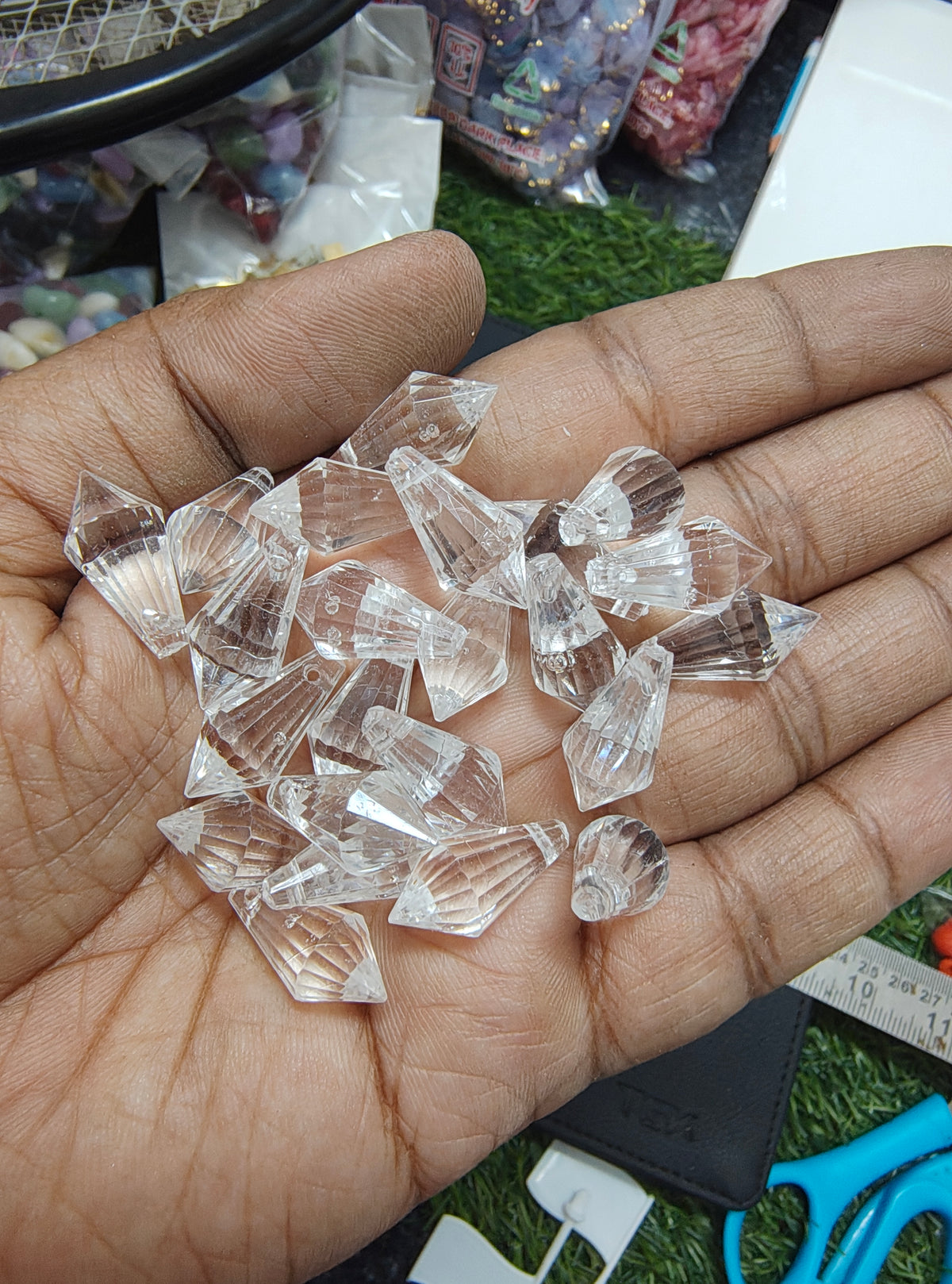 Acrylic drop crystal type 1 ( OP1006 )