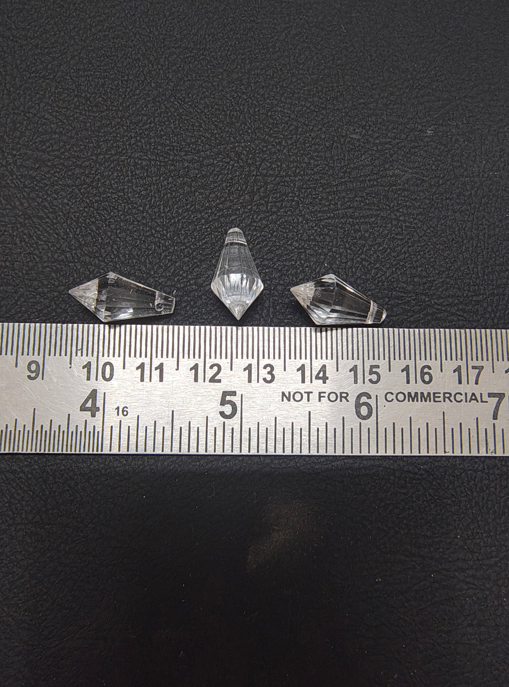 Acrylic drop crystal type 1 ( OP1006 )