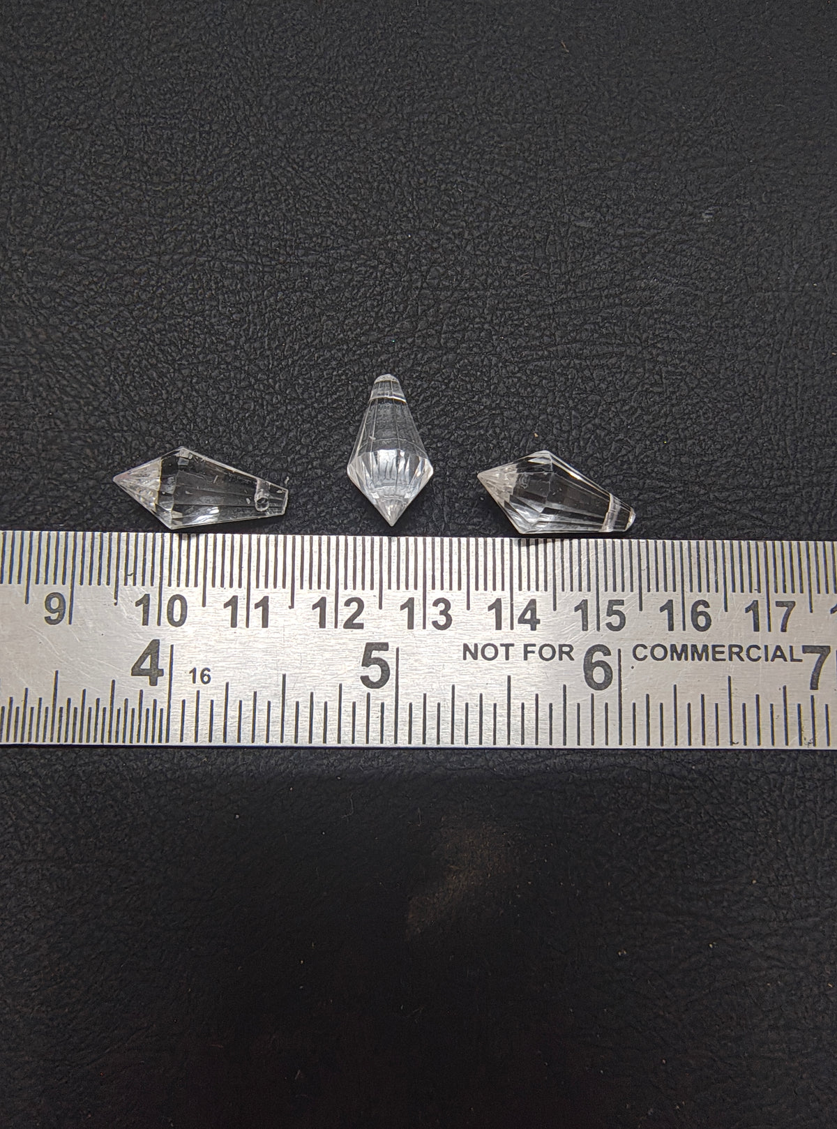 Acrylic drop crystal type 1 ( OP1006 )