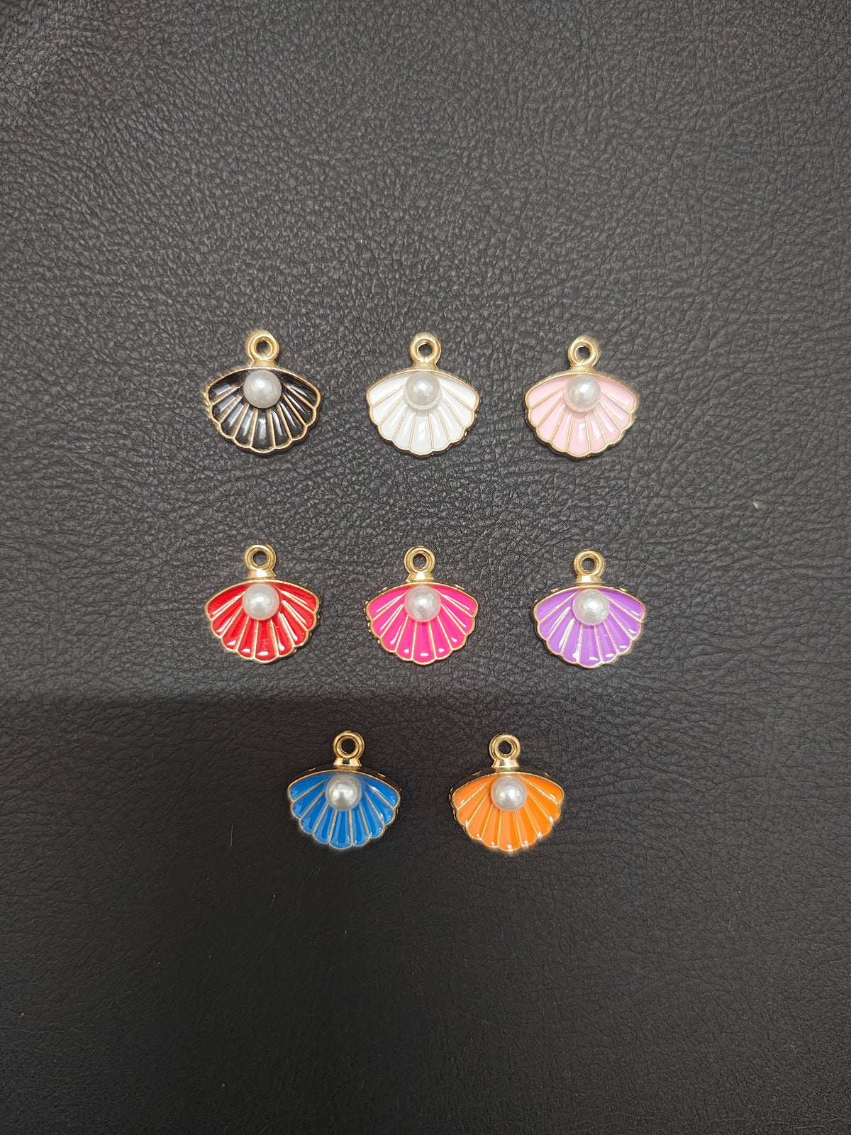 Shell with pearl new charm ( EC1098 )