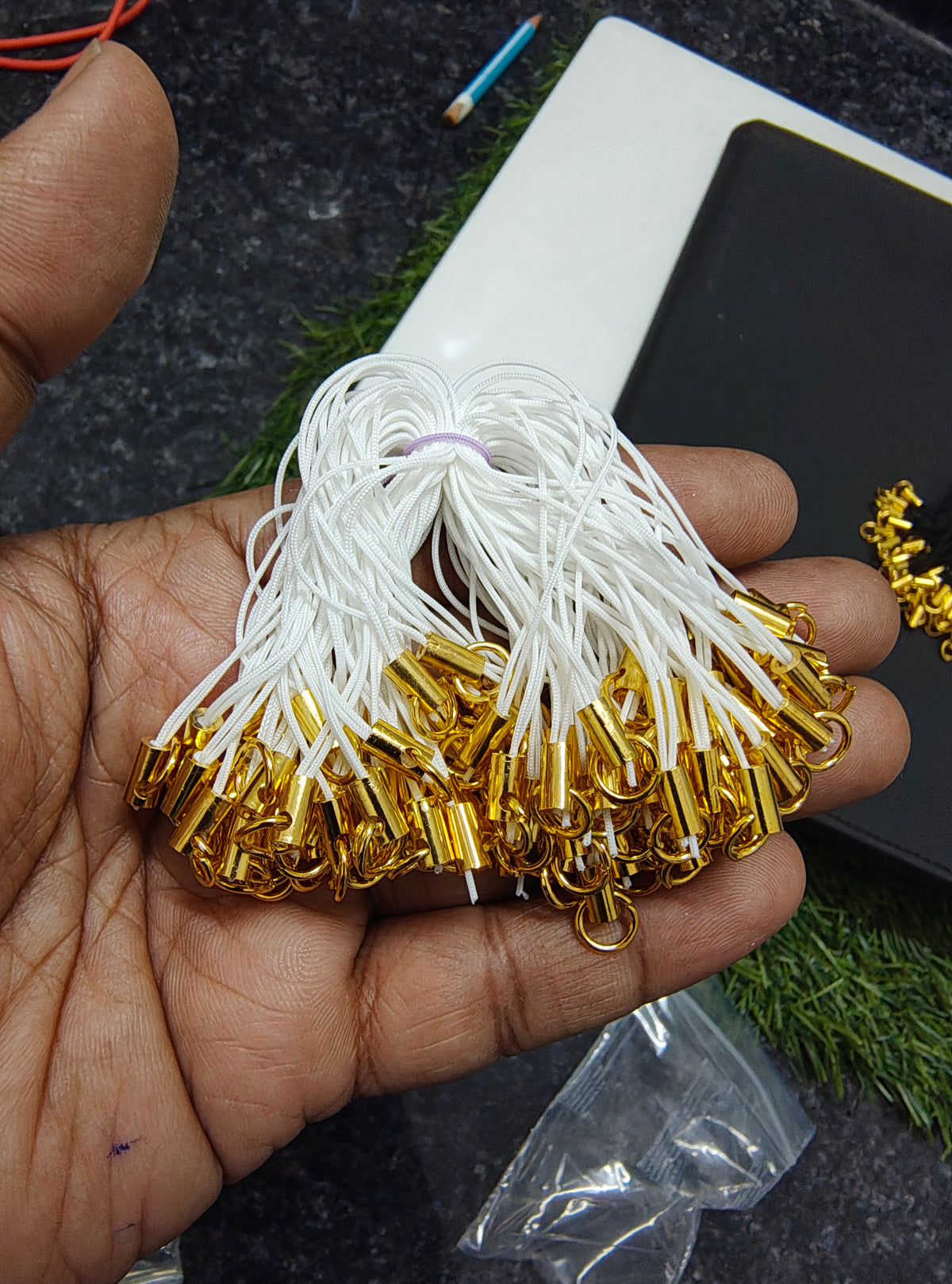 Phone charm cord with golden ring (PA5008)