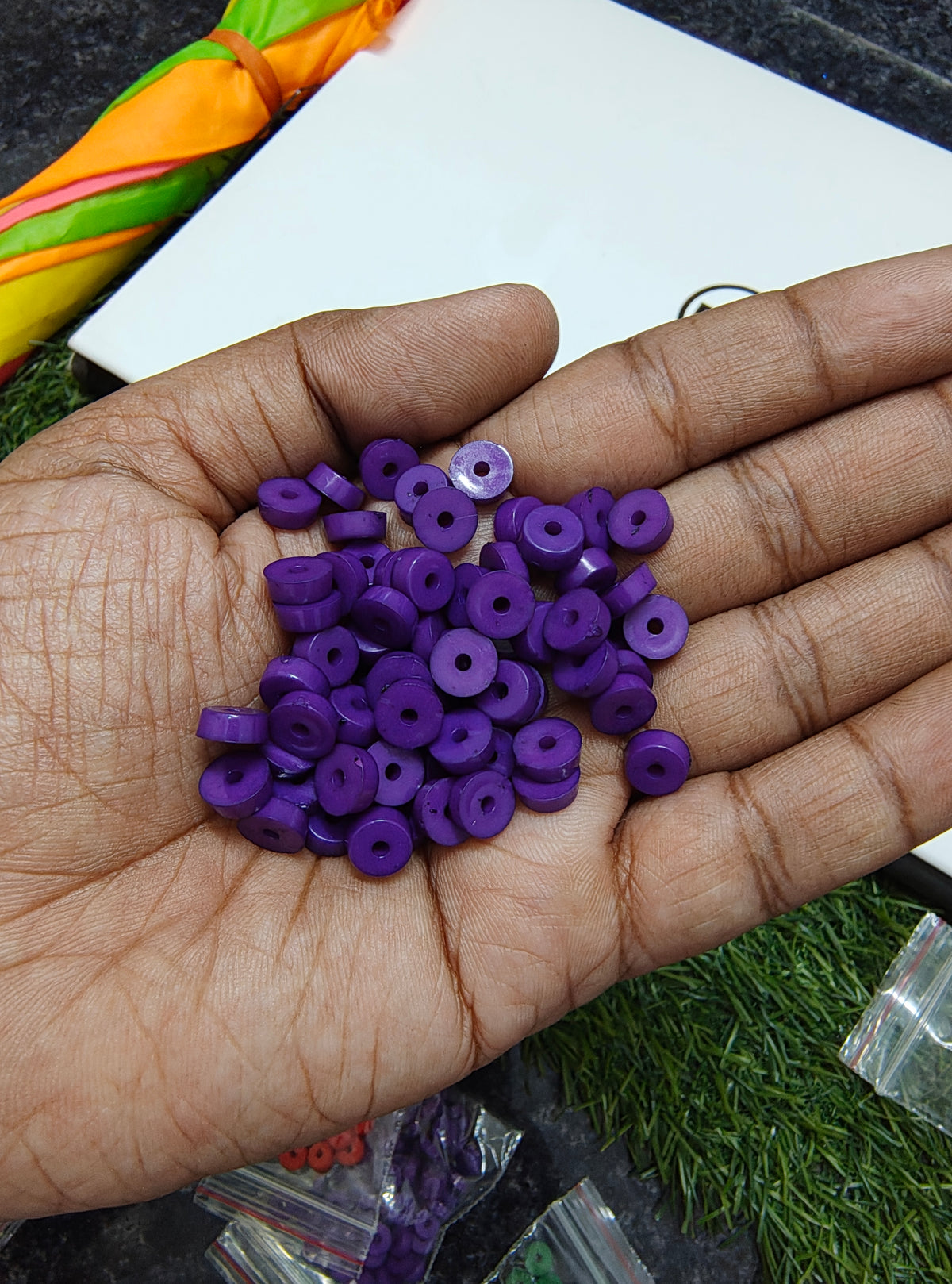 Acrylic flat beads (AB2099)