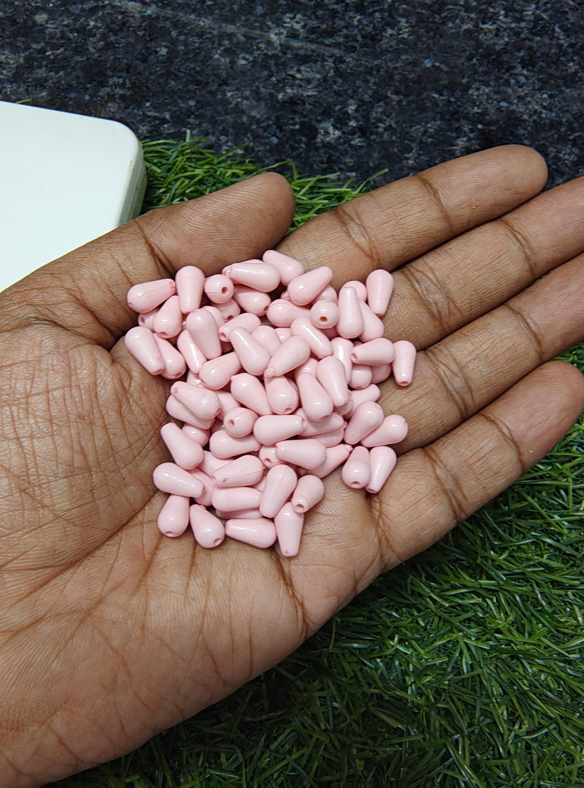 Acrylic drop beads (AB2098)
