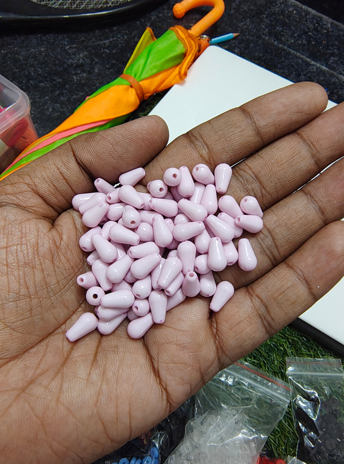Acrylic drop beads (AB2098)