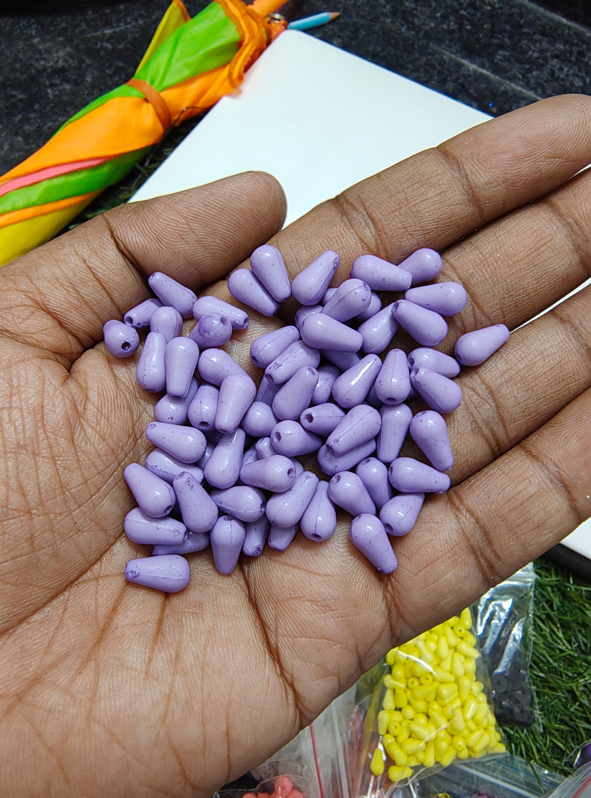 Acrylic drop beads (AB2098)