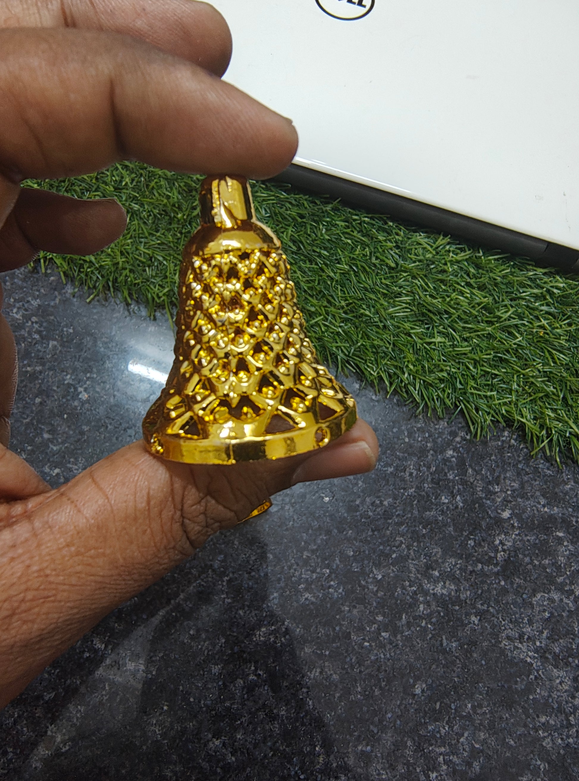 Acrylic golden bell ( OP1015 )