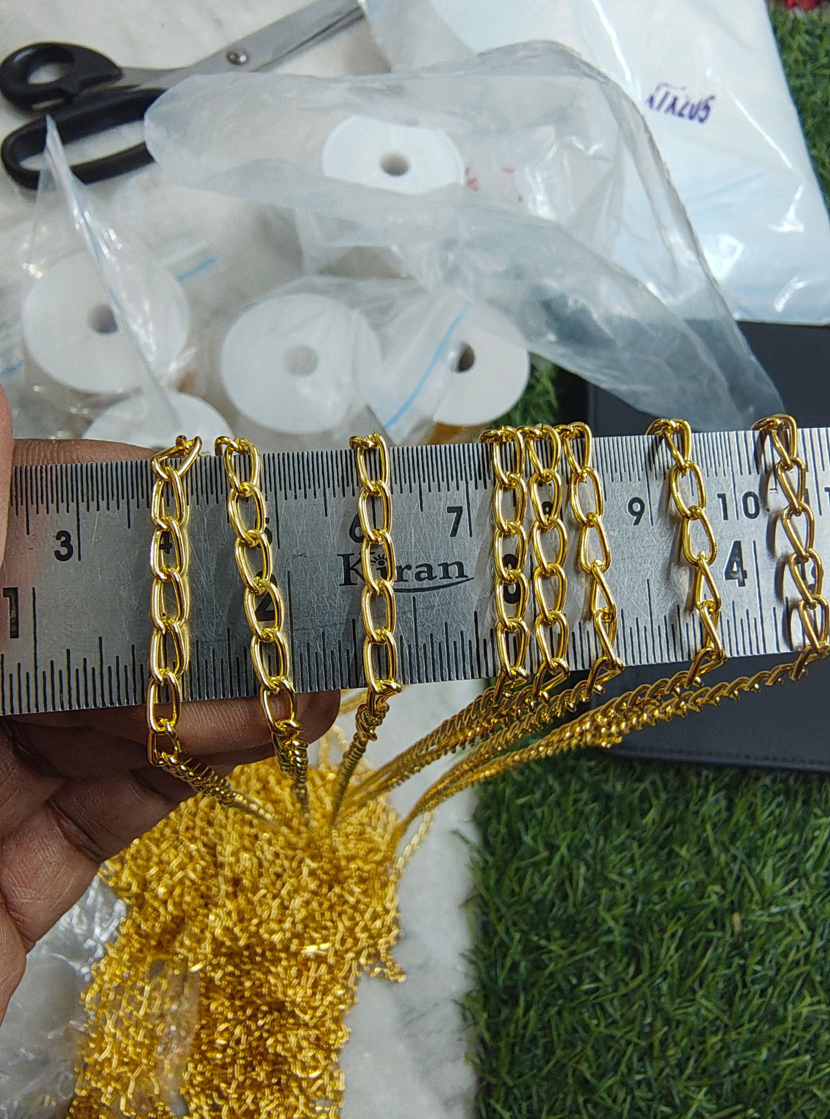 Golden chain ( ch-516)