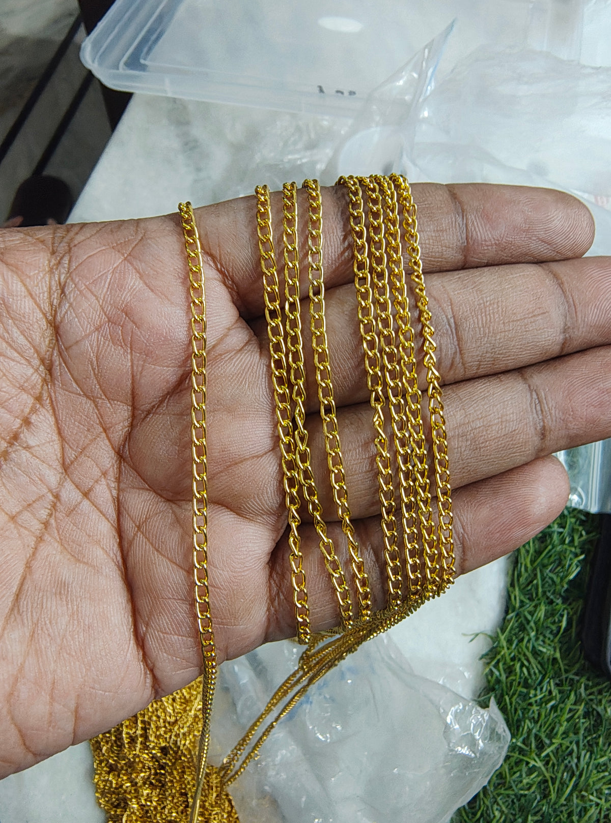 Golden chain (ch-524)