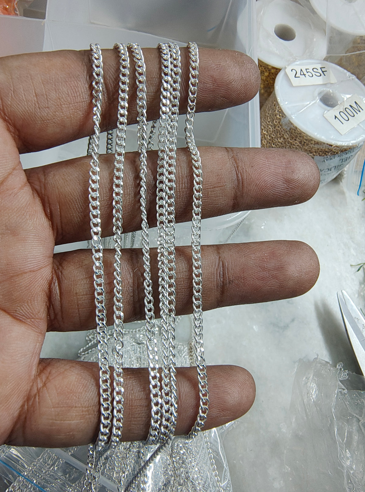 Silver chain( ch-528)