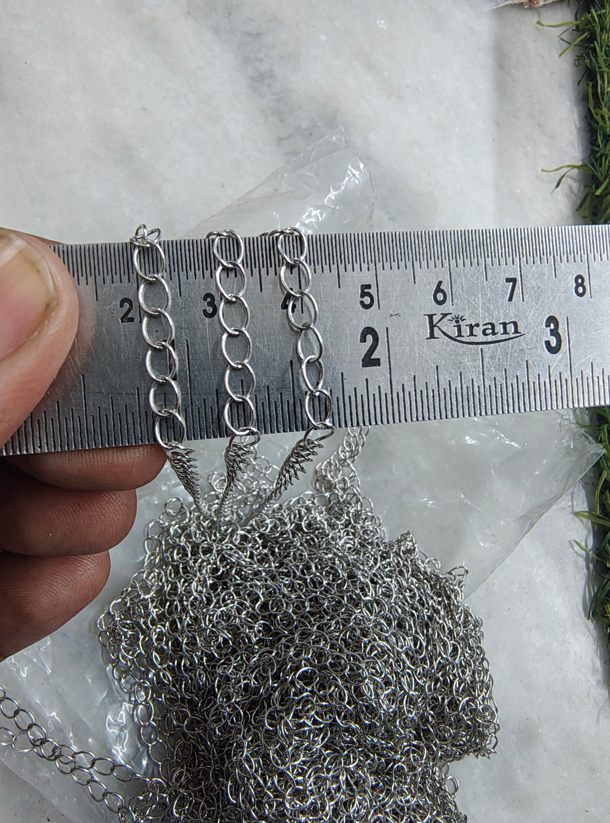 Leight weight antiturnish chain( ch-536/537)