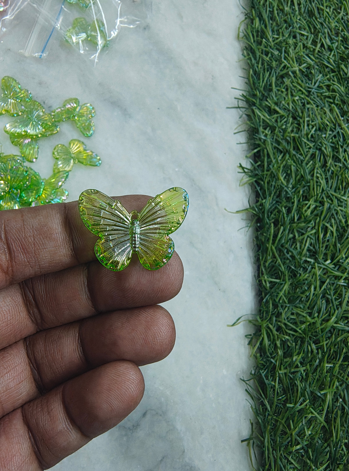 Acrylic shiny butterfly (AB2124)