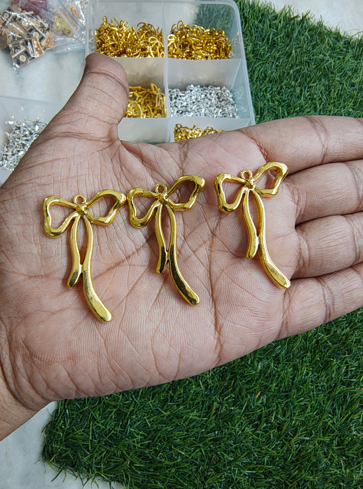 Golden Metal bow charm ( MTC7046 )