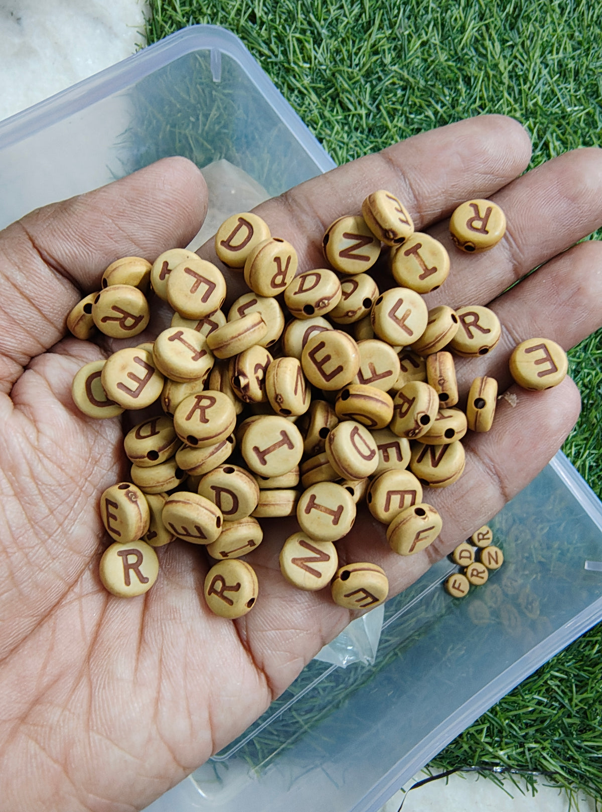 Acrylic friend beads (AB2126)