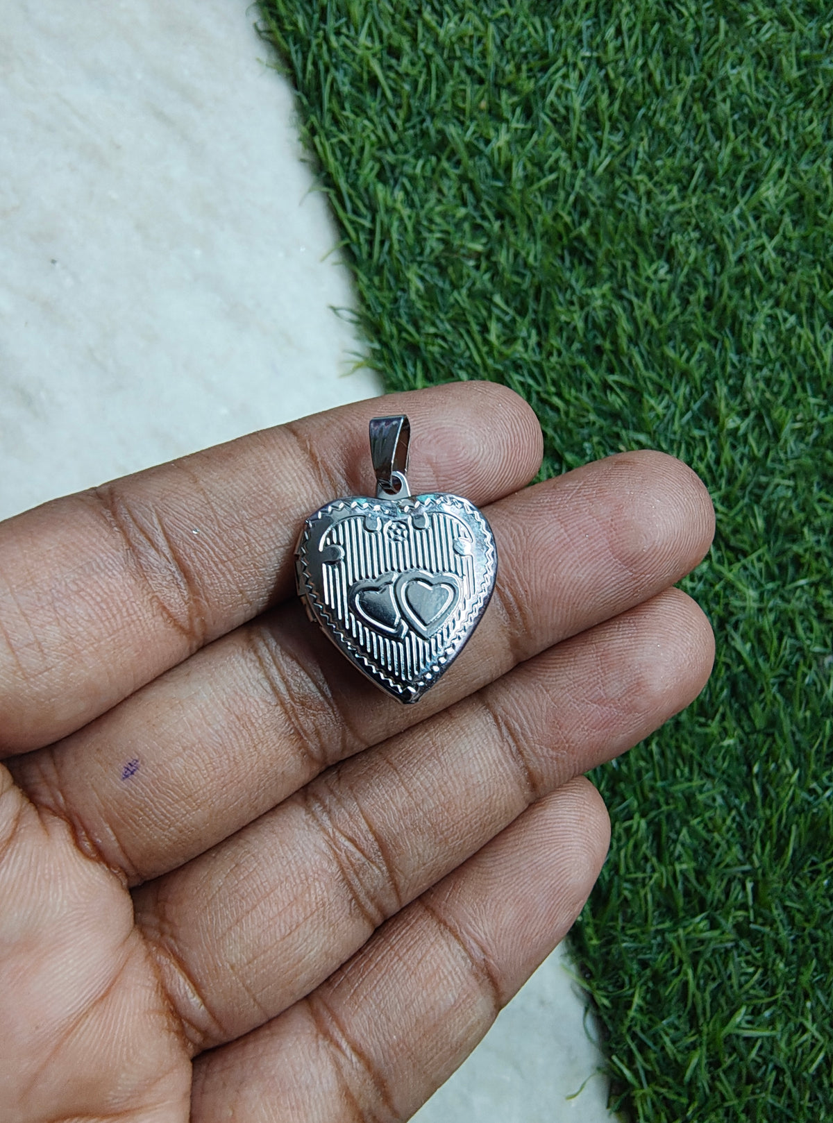 Big silver openable heart pandent ( PC2033 )