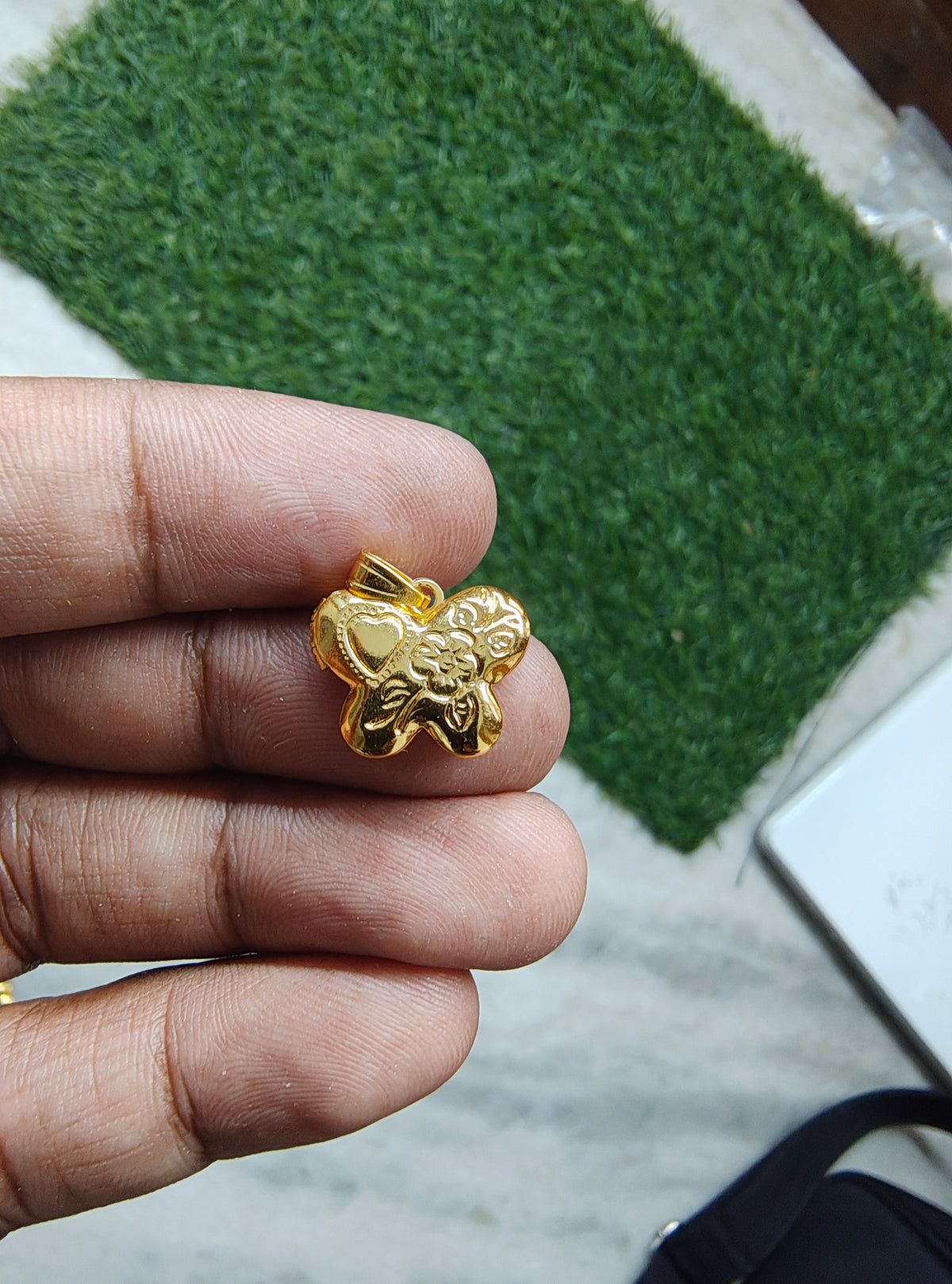 Golden Openable butterfly pandent ( PC2031 )