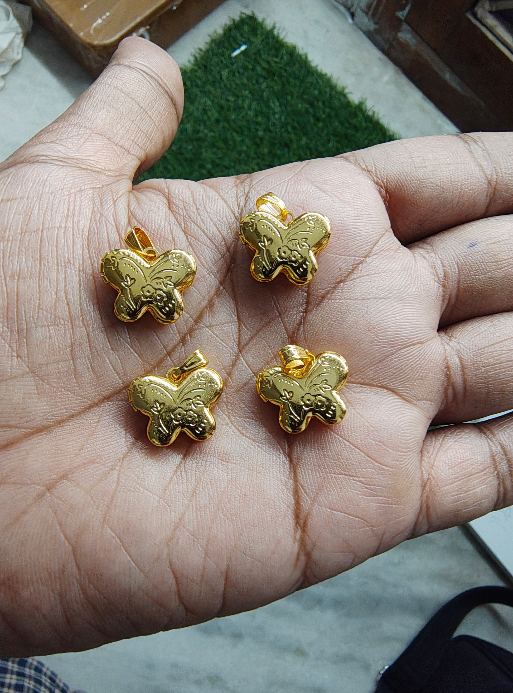 Golden openable butterfly pandent ( PC2030)