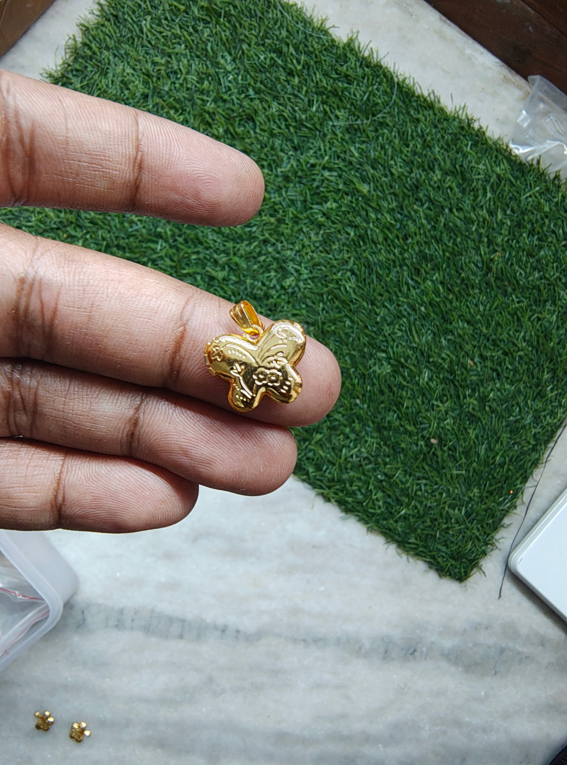 Golden openable butterfly pandent ( PC2030)