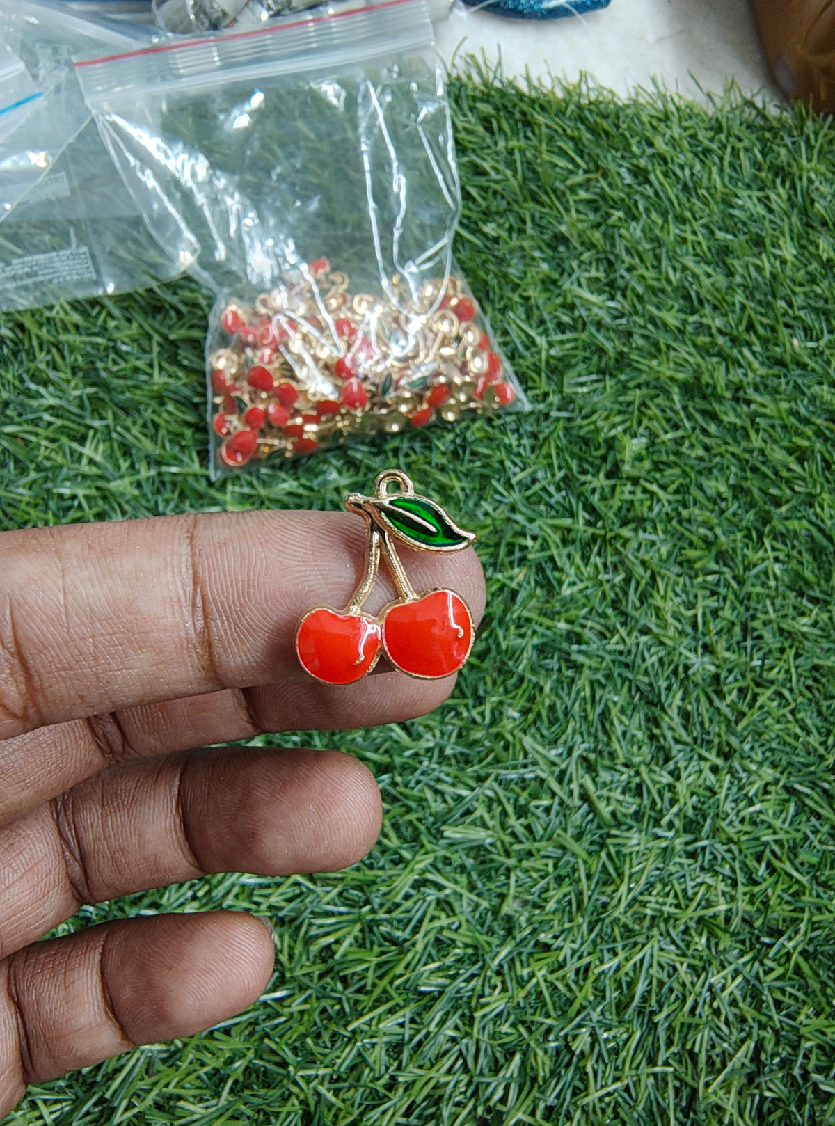 Cherry charm ( EC1108 )
