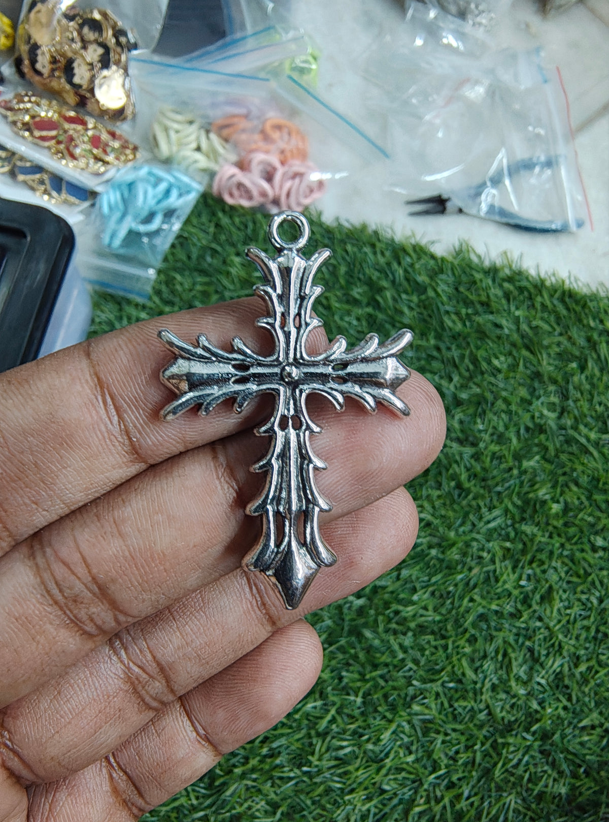 Big cross charm ( MTC7053 )