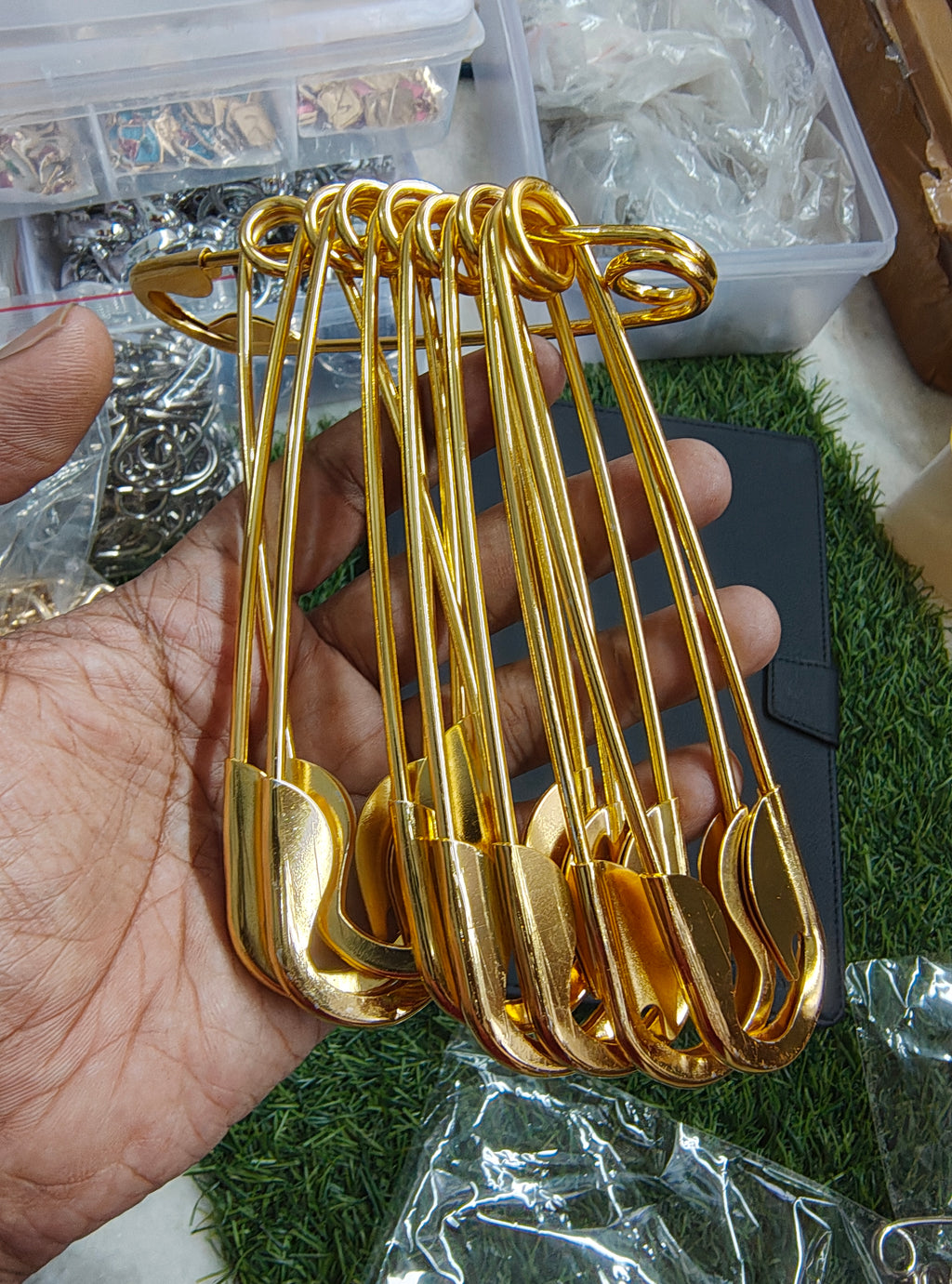 Big size saftey pin for hair bun