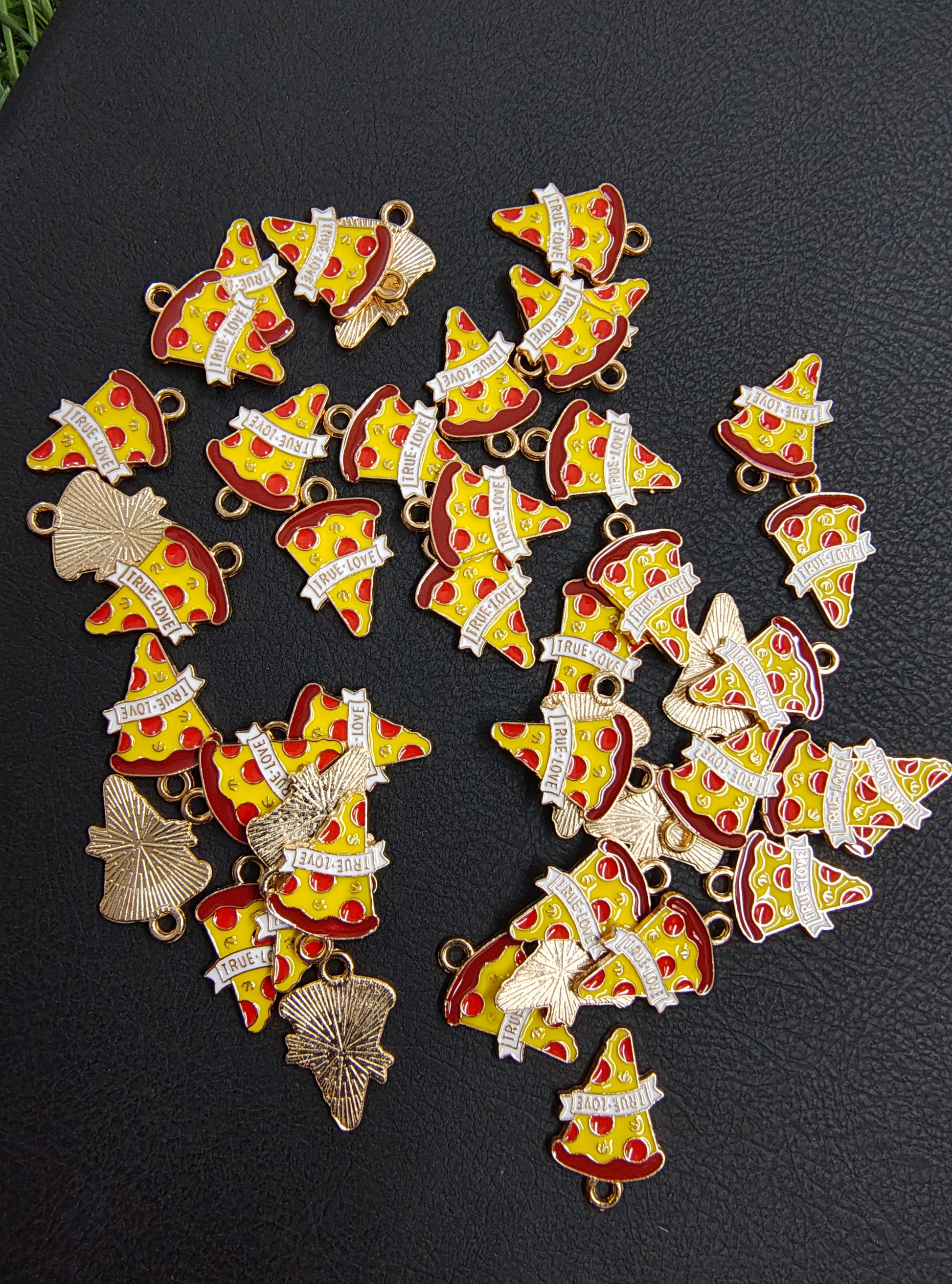 Pizza charm