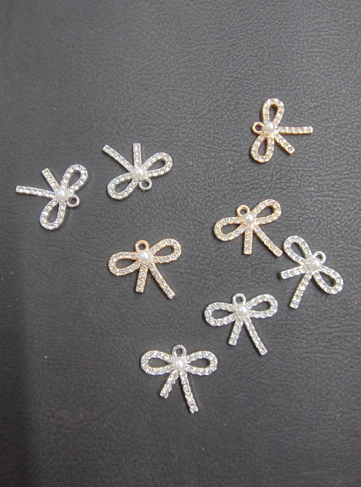 Stone bow charm ( PC2034 )