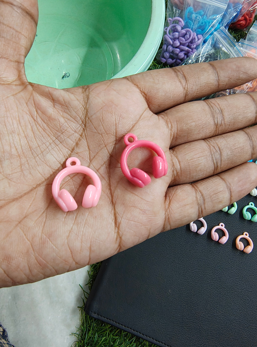 Small headphone charm ( 3DC1035 )