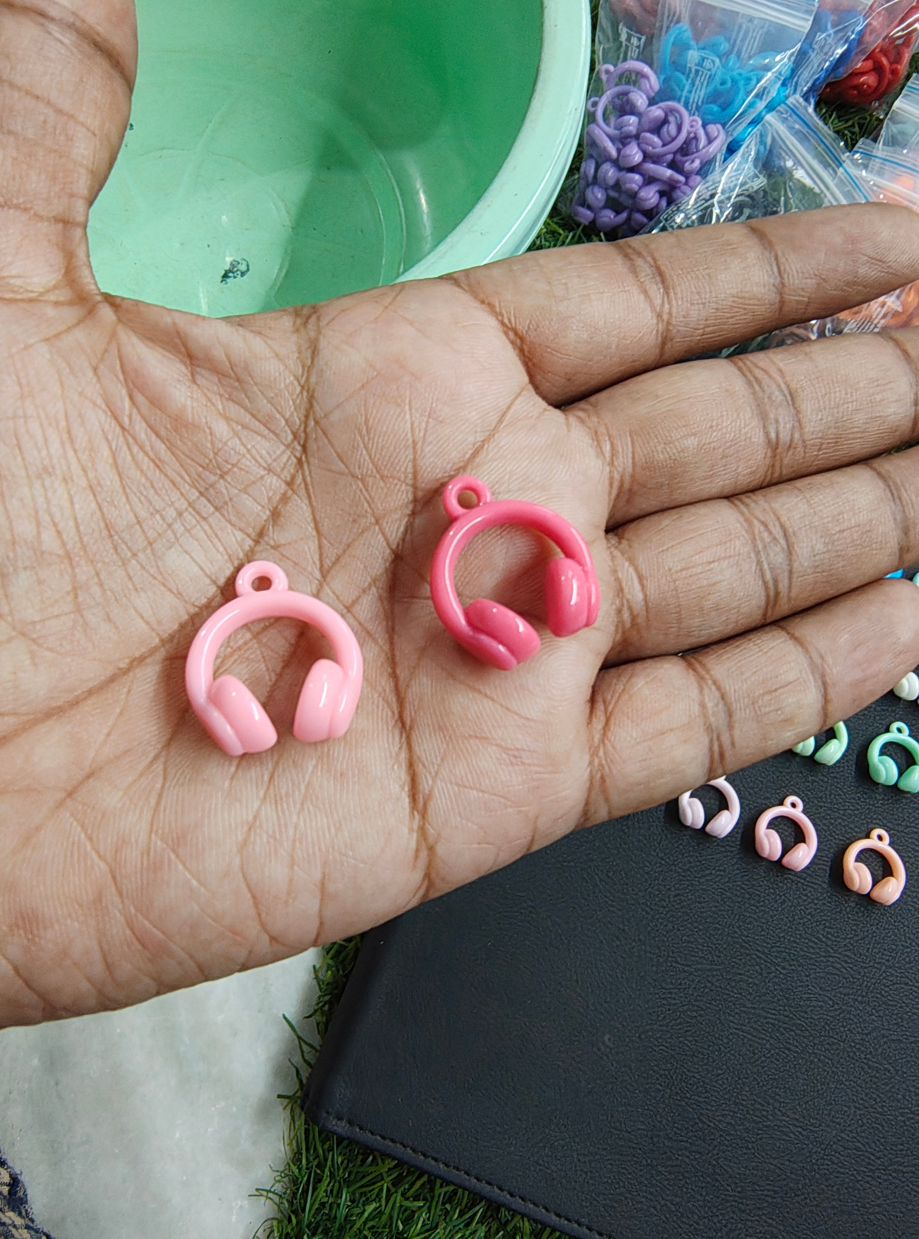 Small headphone charm ( 3DC1035 )
