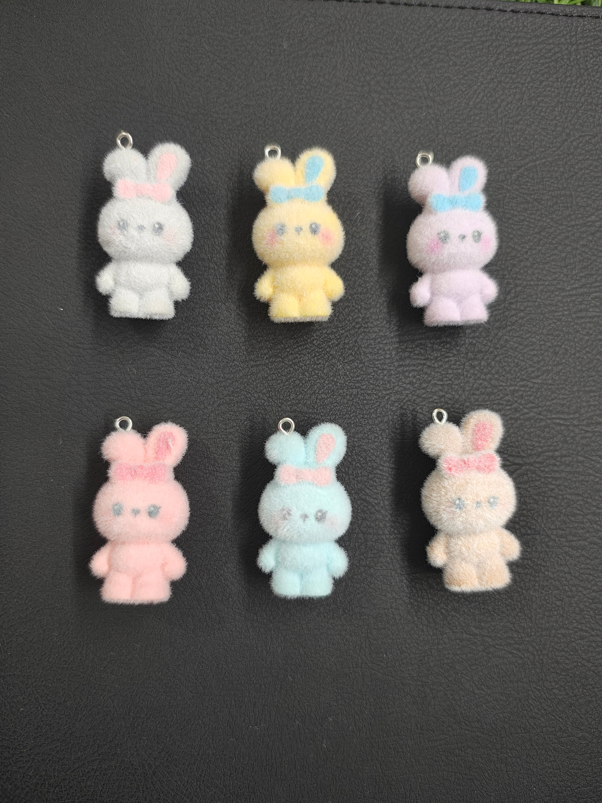 Bunny fur charm ( 3DC1034 )