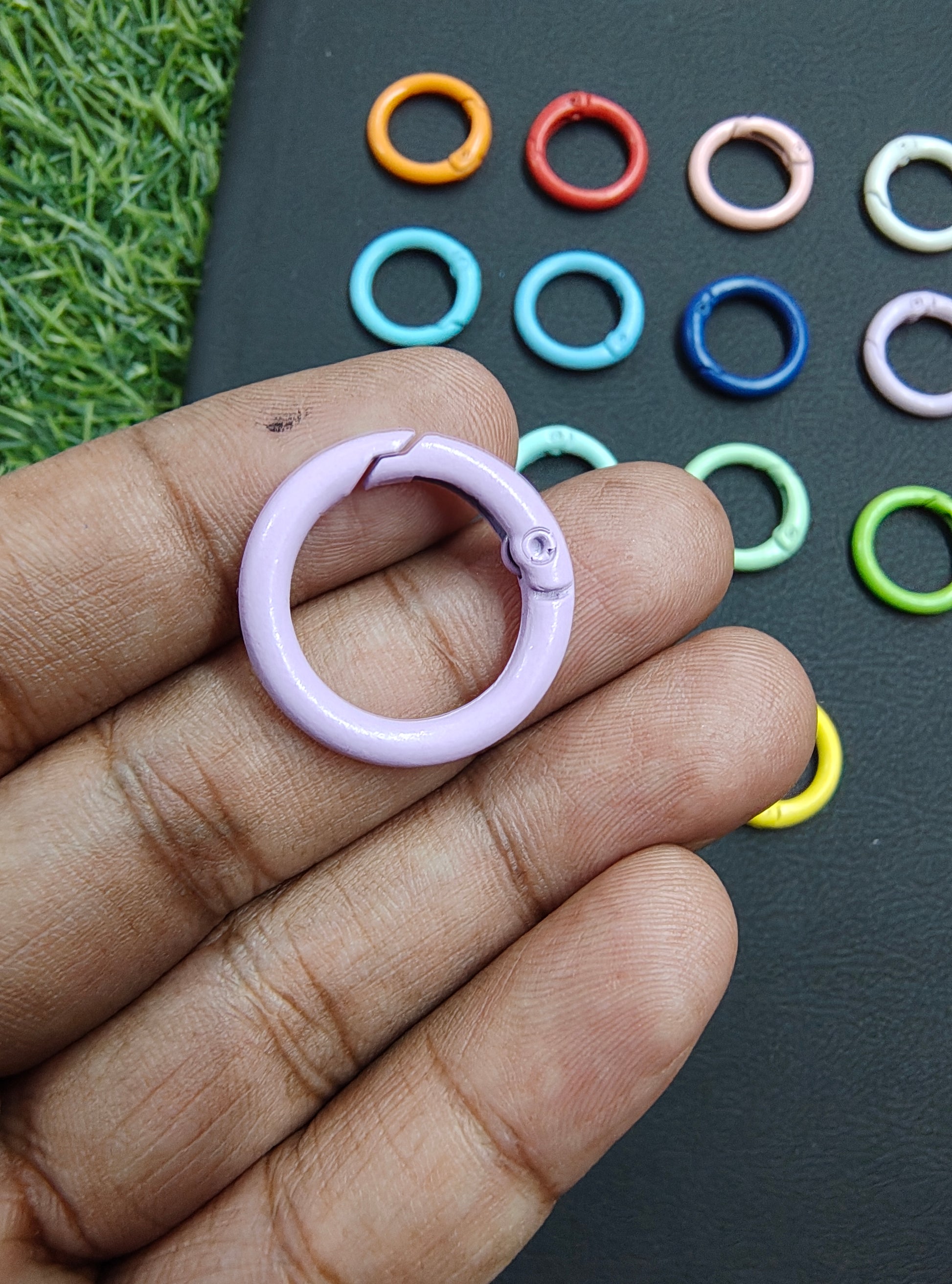 Colour push ring