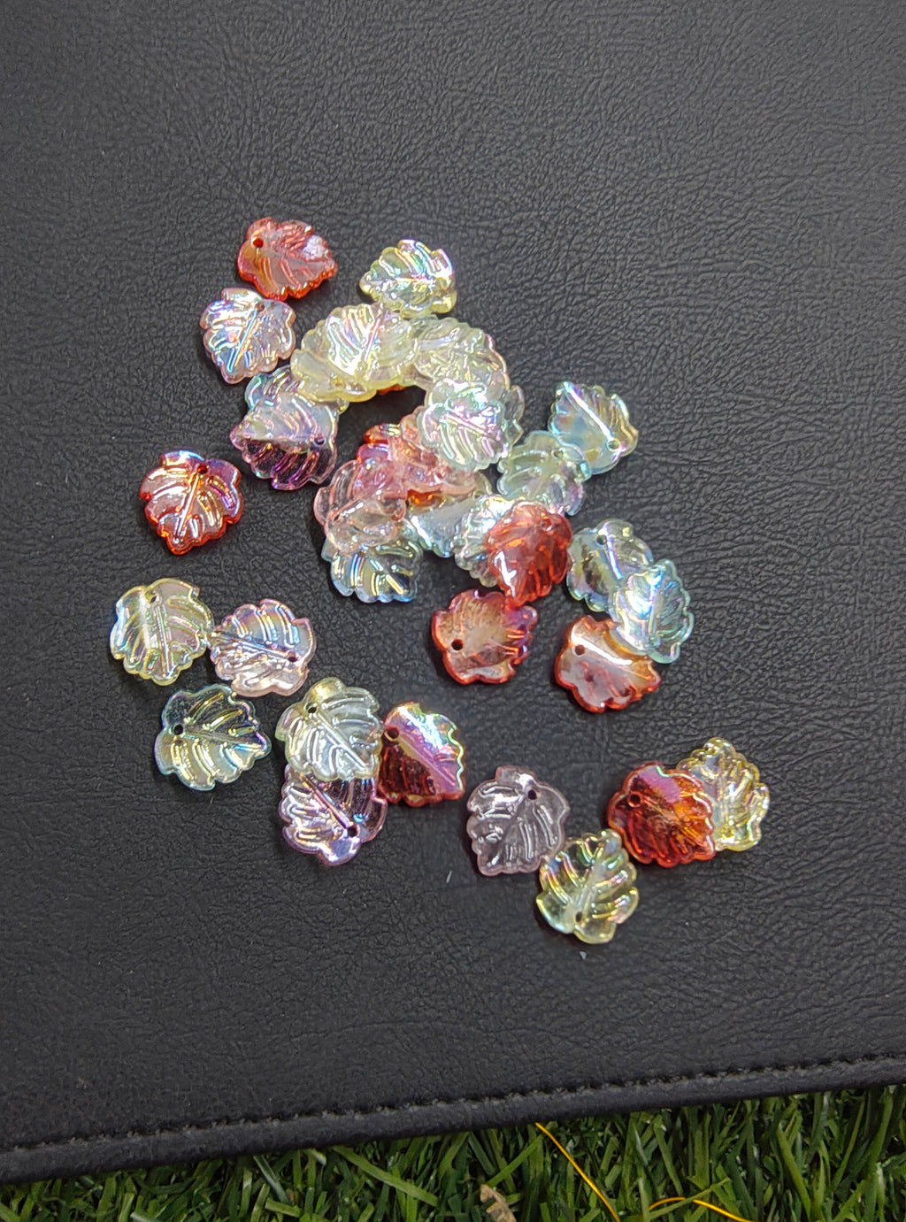 Acrylic mix colour leaf