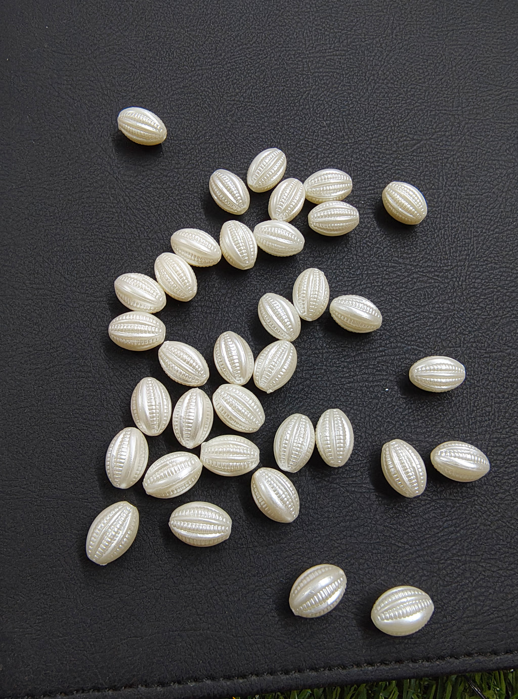 Oval shape acrylic pearl beads