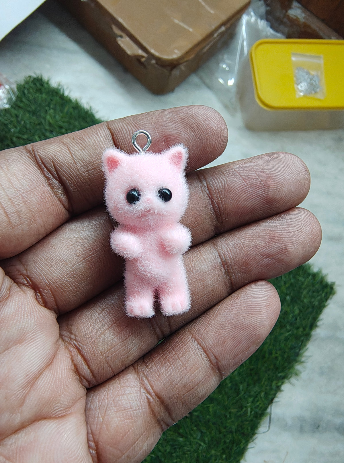 Pink fur cat charm ( 3DC1037 )