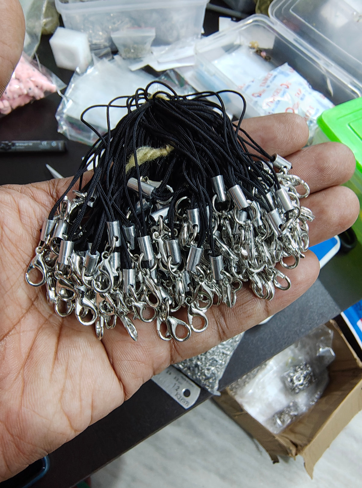 Black phone charm cord with lobster hook (PA5010)