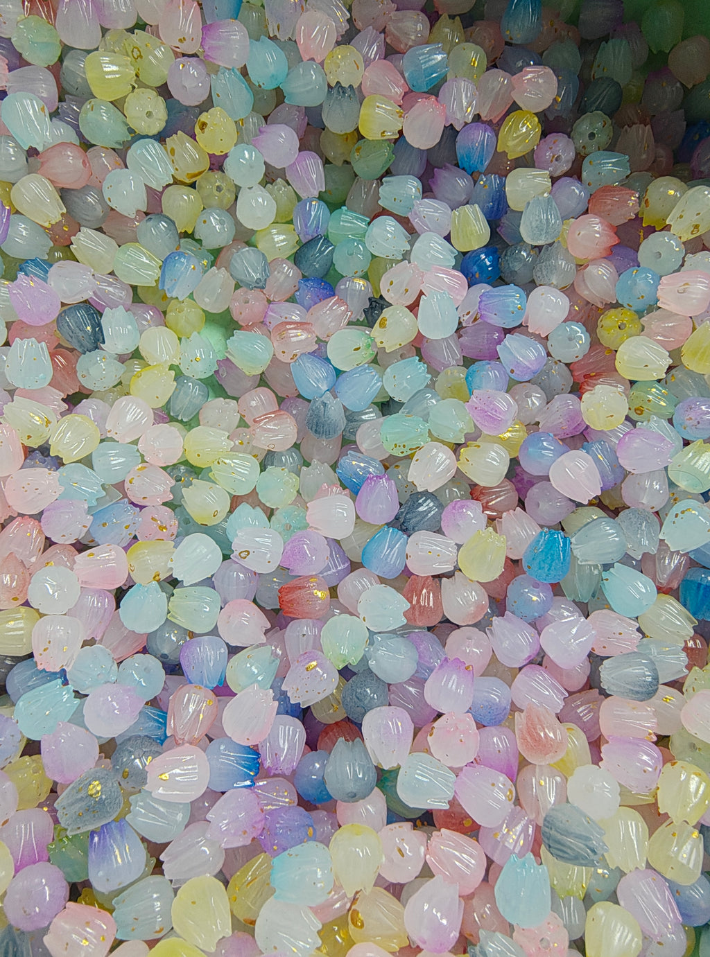 Acrylic tulip beads (AB2141)