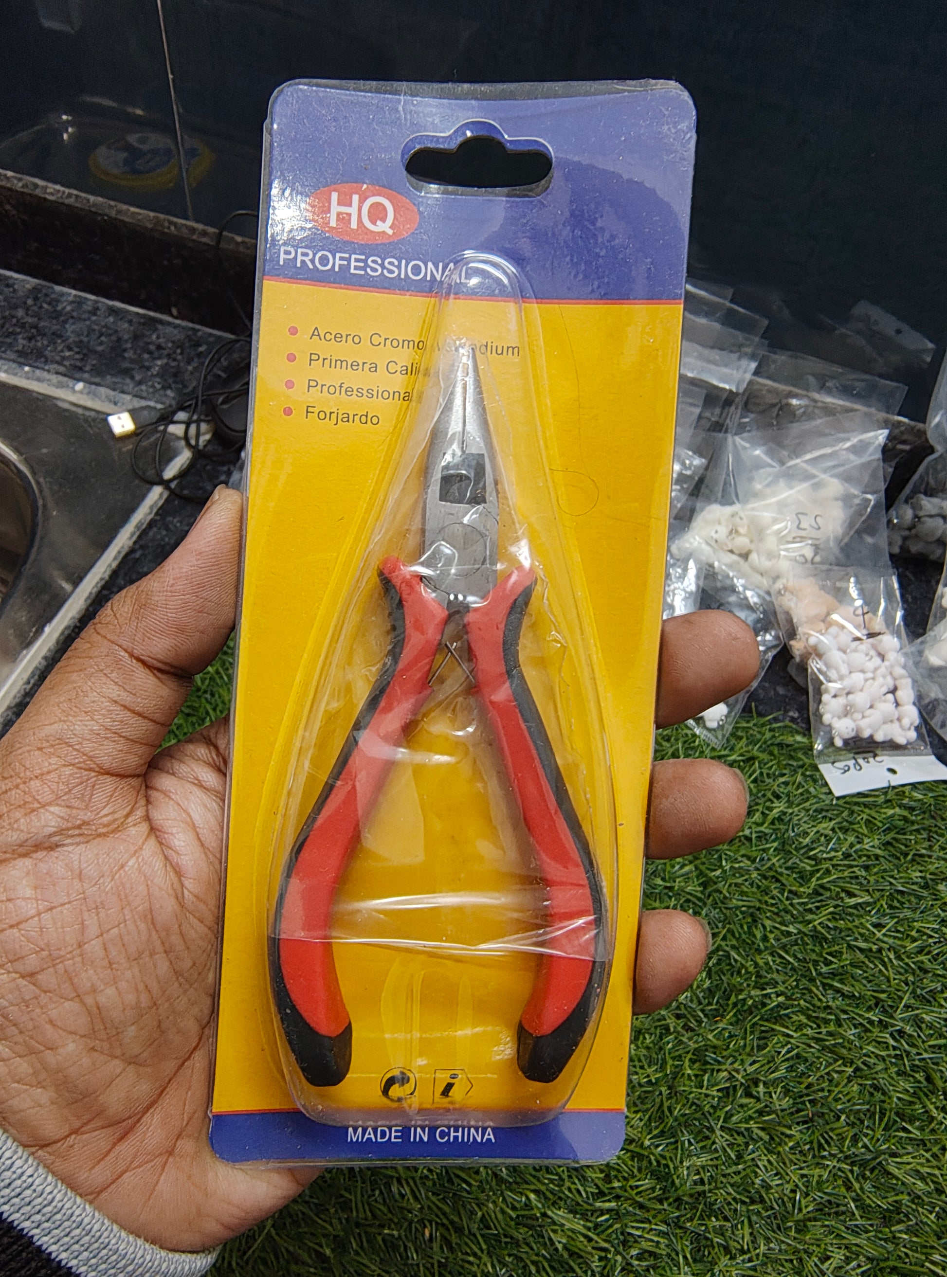 Plier + cutter