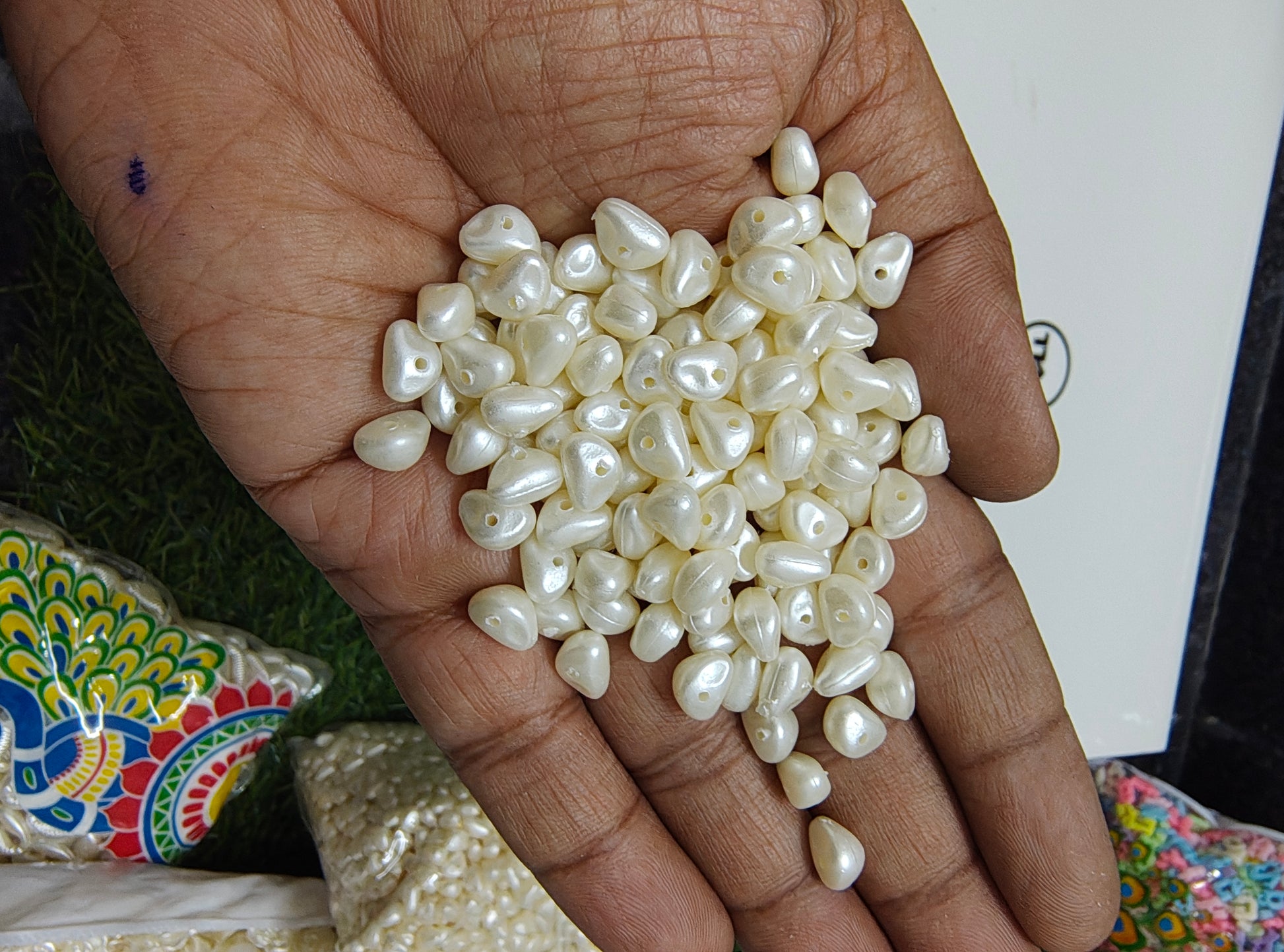 Acrylic pearl uneven beads