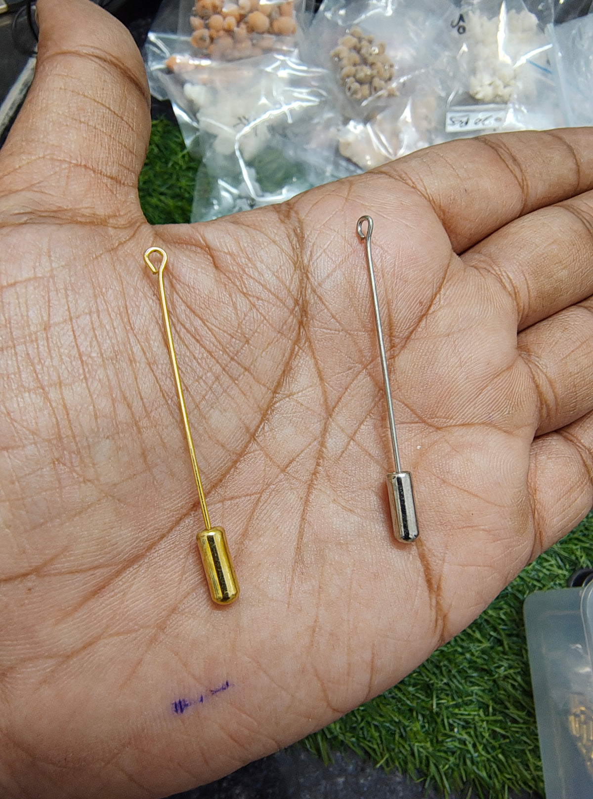 Lapel pin with lock (JF1027)